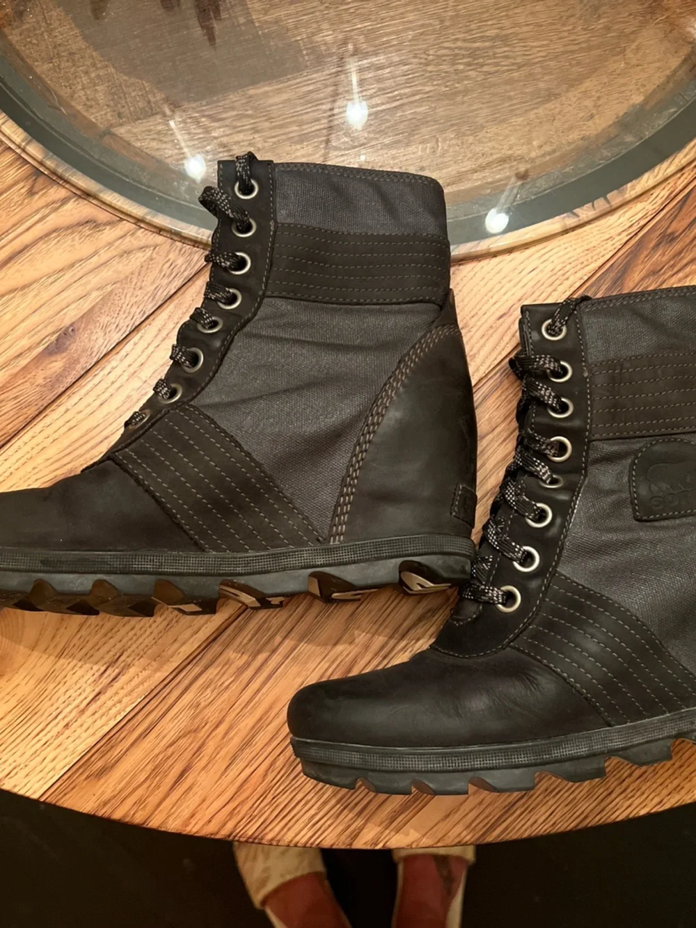 Sorel PDX Lace Up Wedge Boots Lexie Wedge 9.5 Black Leather waterproof